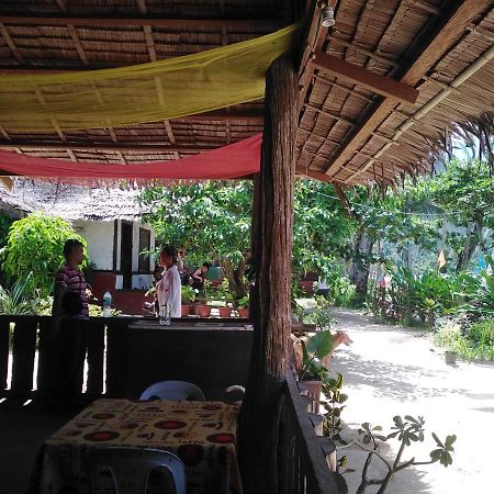 Why Not Restobar Cottages Sabang  Kültér fotó